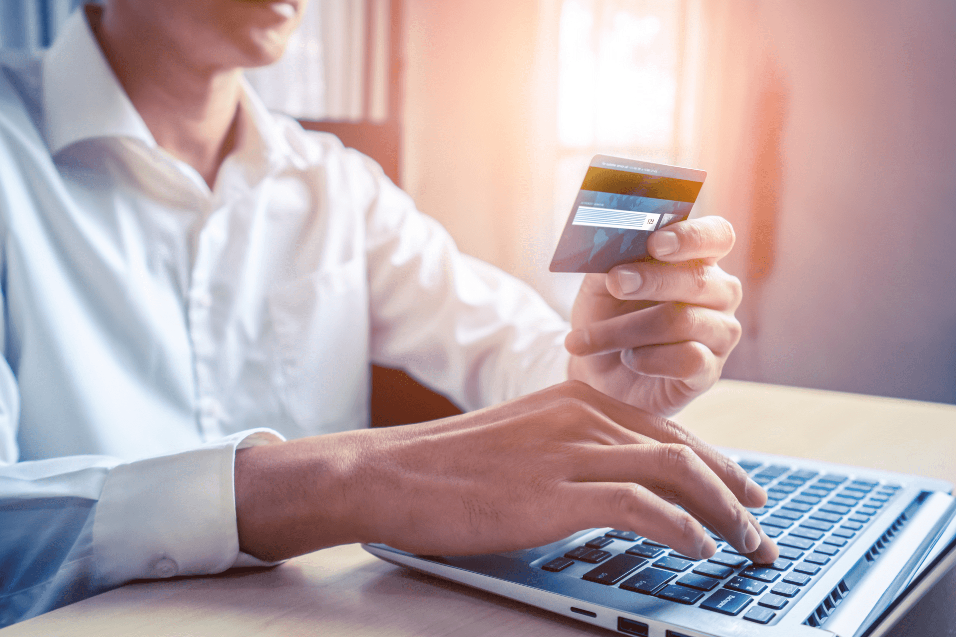 Por que fazer seus pagamentos por cartão de crédito ou débito automático?